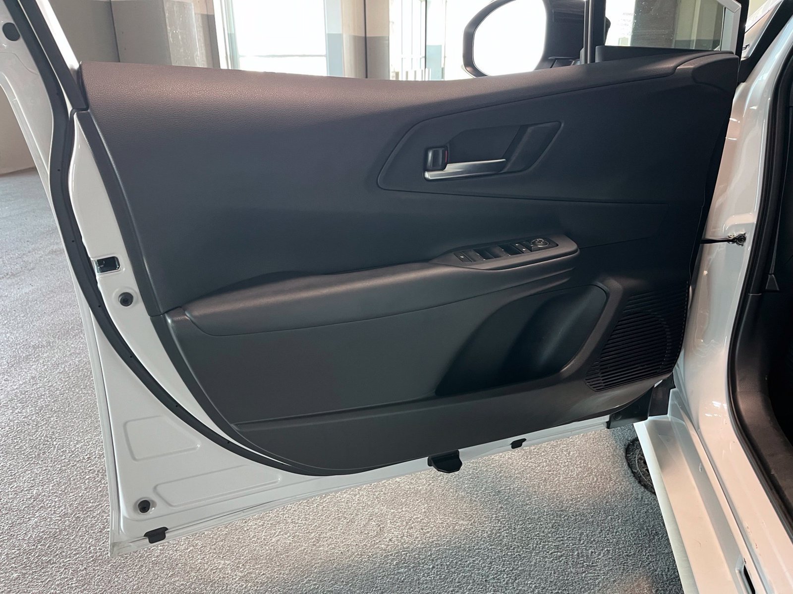 Used 2024 Toyota Prius Prime FWD image 16