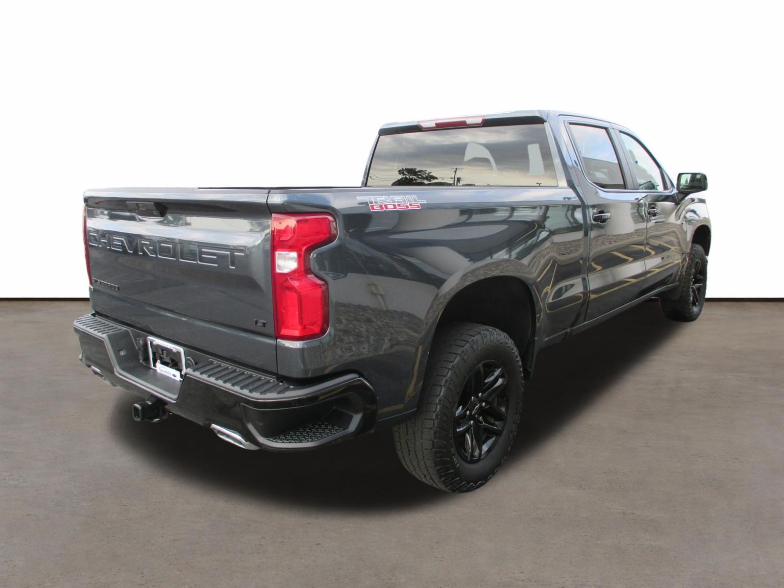 Used 2021 Chevrolet Silverado 1500 LT Trail Boss w/ Bed Protection Package AWD/4WD image 5