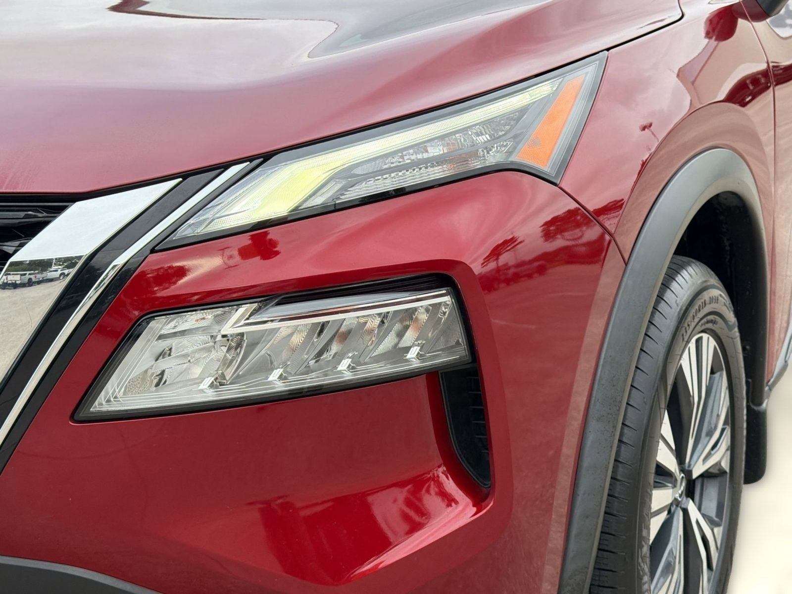 Used 2023 Nissan Rogue SV w/ SV Premium Package FWD image 11