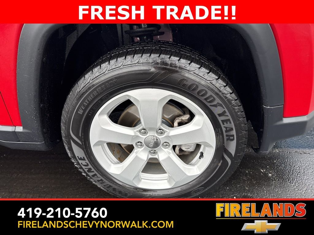 Used 2020 Jeep Compass Latitude w/ Cold Weather Group image 18