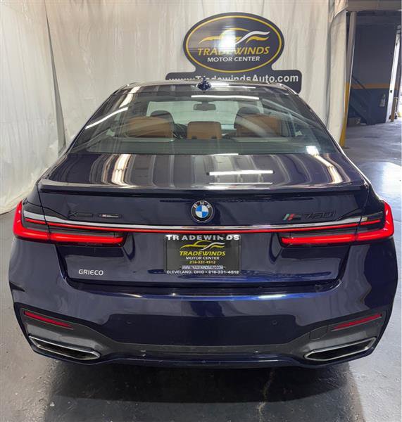 Used 2020 BMW 750i xDrive w/ Executive Package AWD/4WD image 5