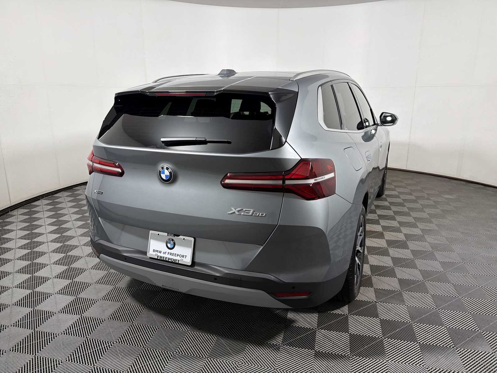 Used 2026 BMW X3 xDrive30i w/ Convenience Package AWD/4WD image 6