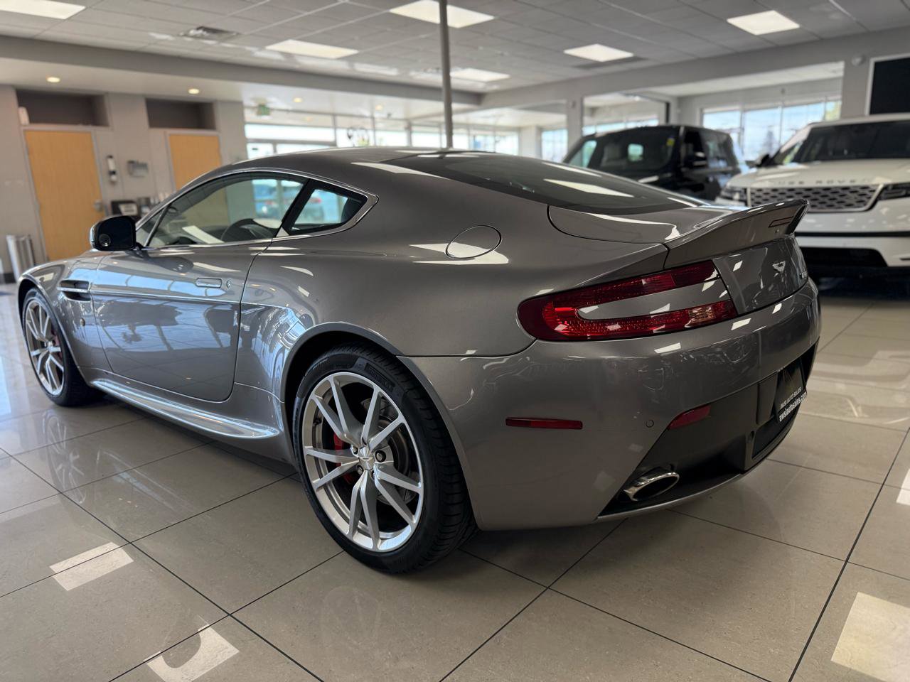 Used 2014 Aston Martin V8 Vantage Coupe image 2