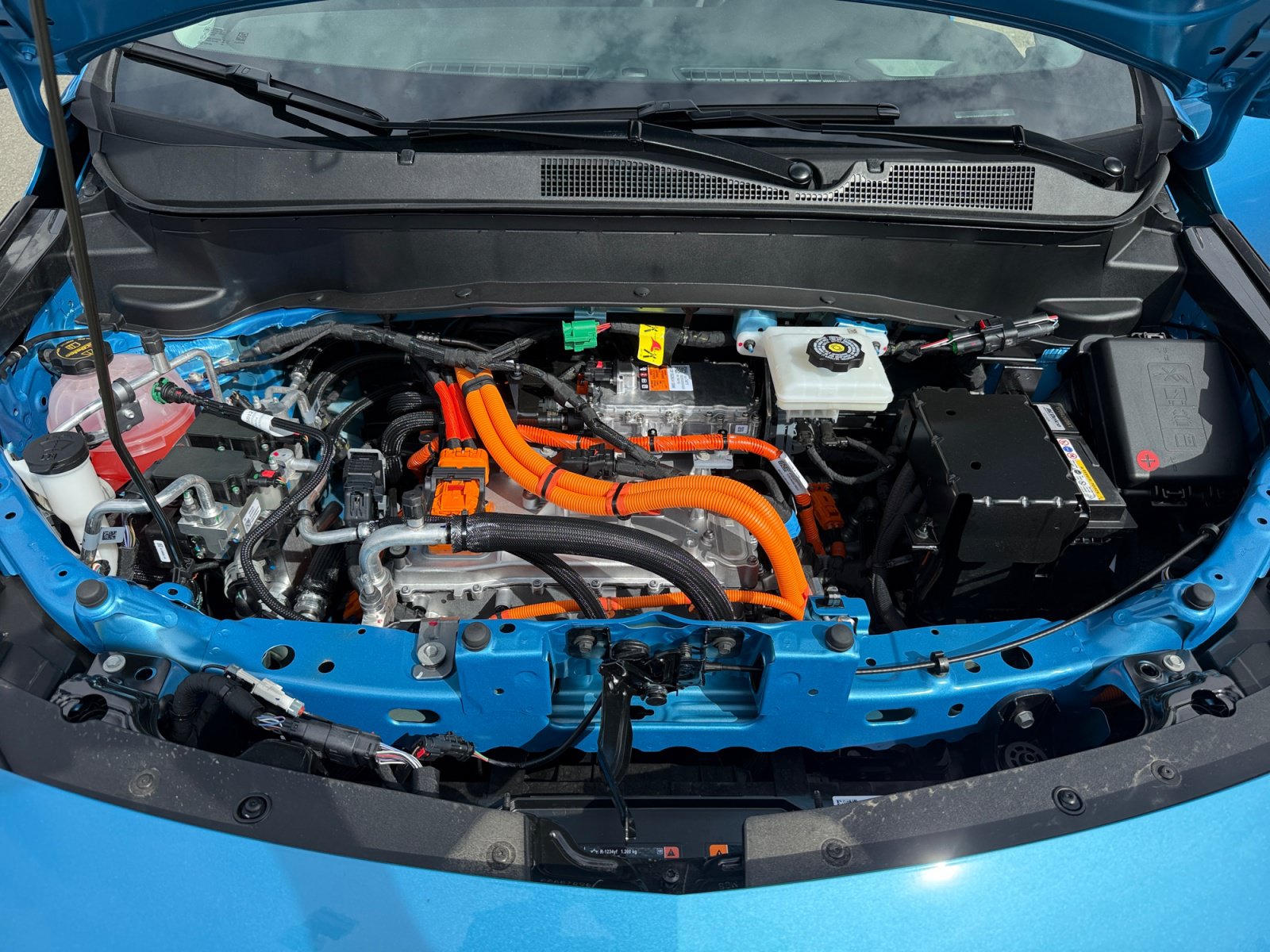 New 2027 Chevrolet Bolt RS w/ Super Cruise Package FWD image 20