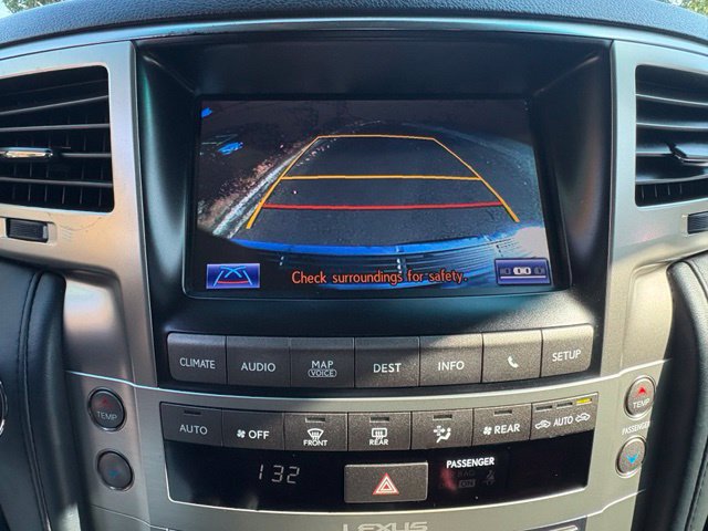 Used 2015 Lexus LX 570 4WD image 30
