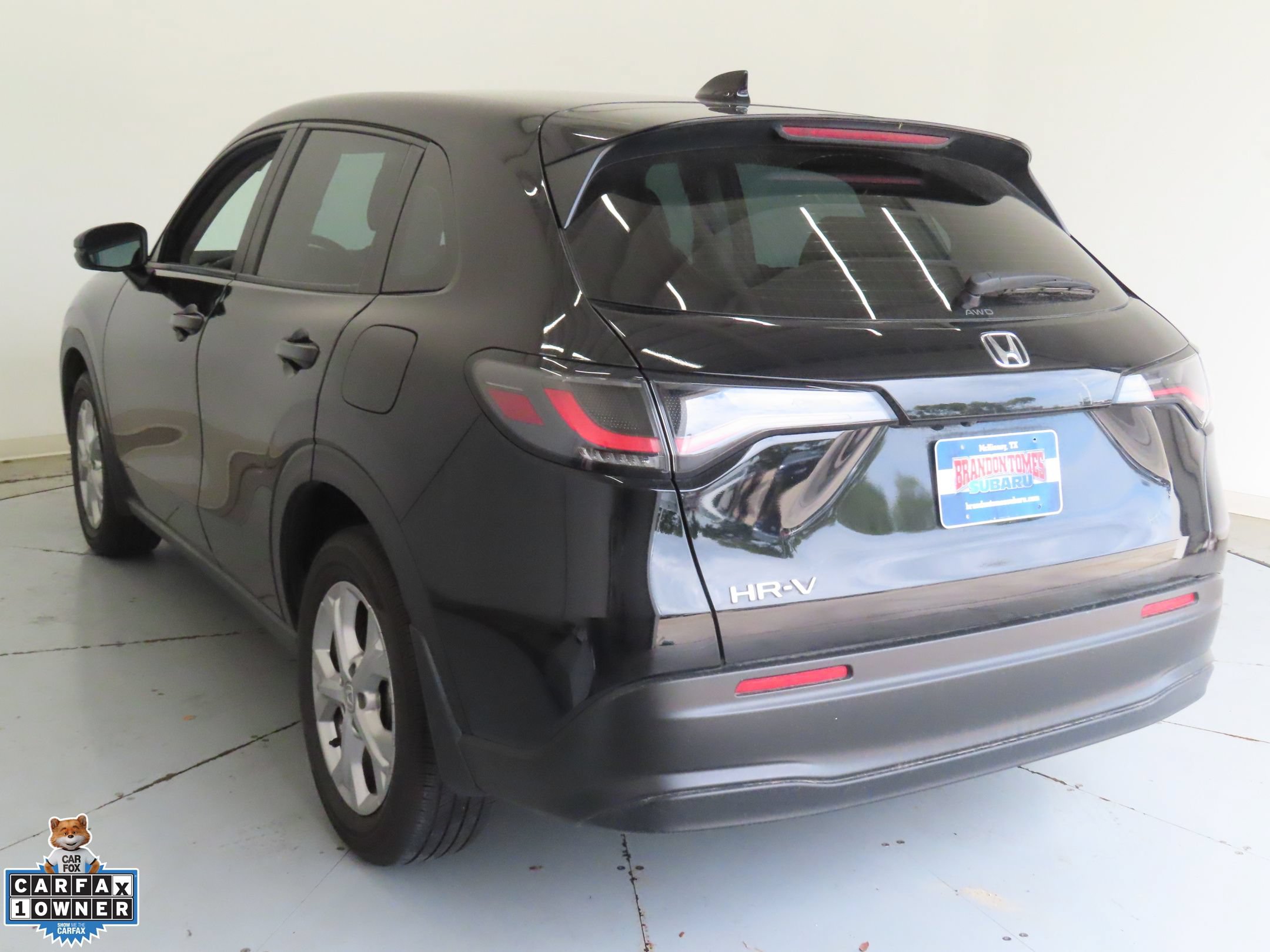 Used 2025 Honda HR-V LX image 6