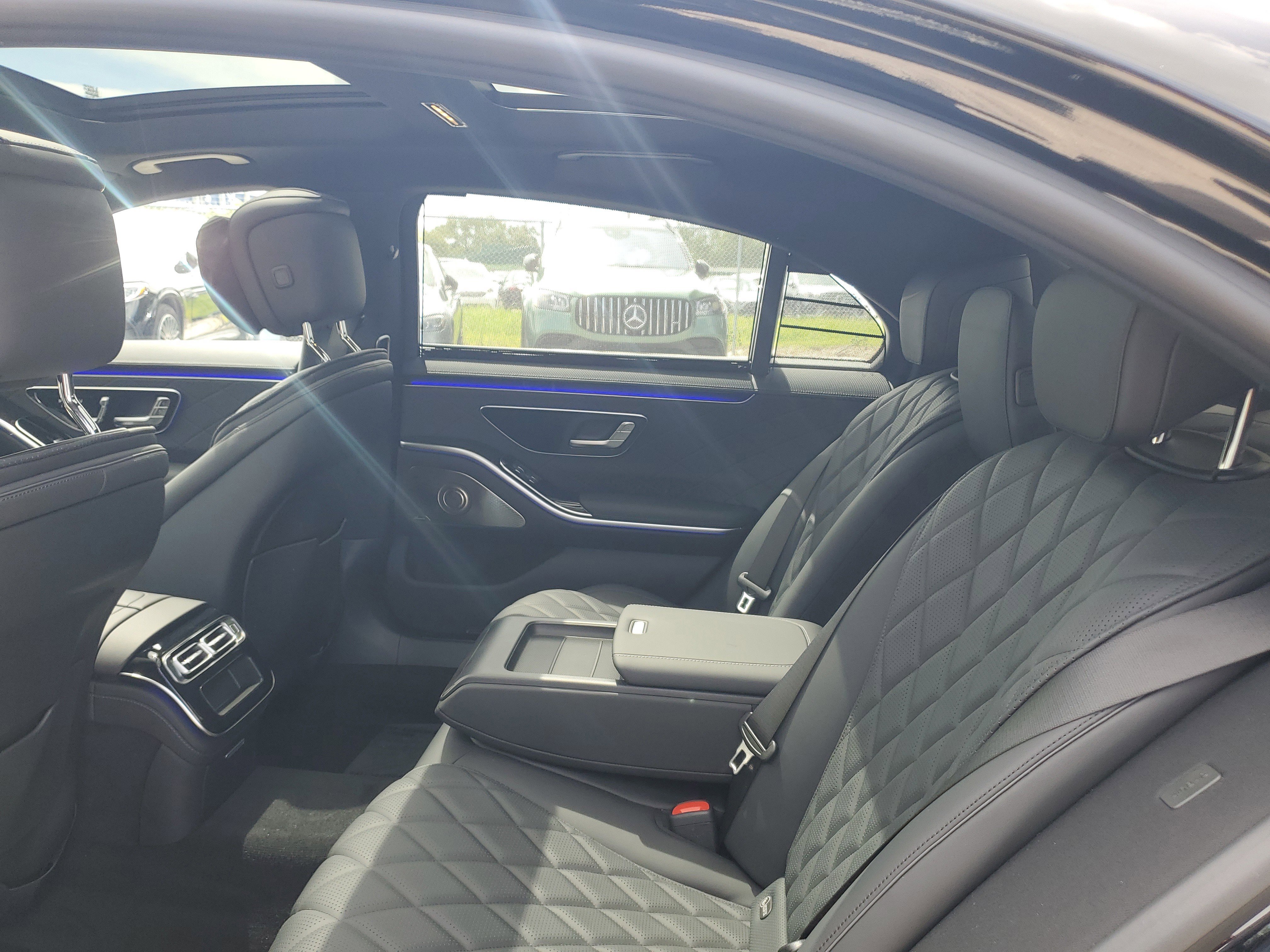 New 2026 Mercedes-Benz S 580e 4MATIC Sedan image 11