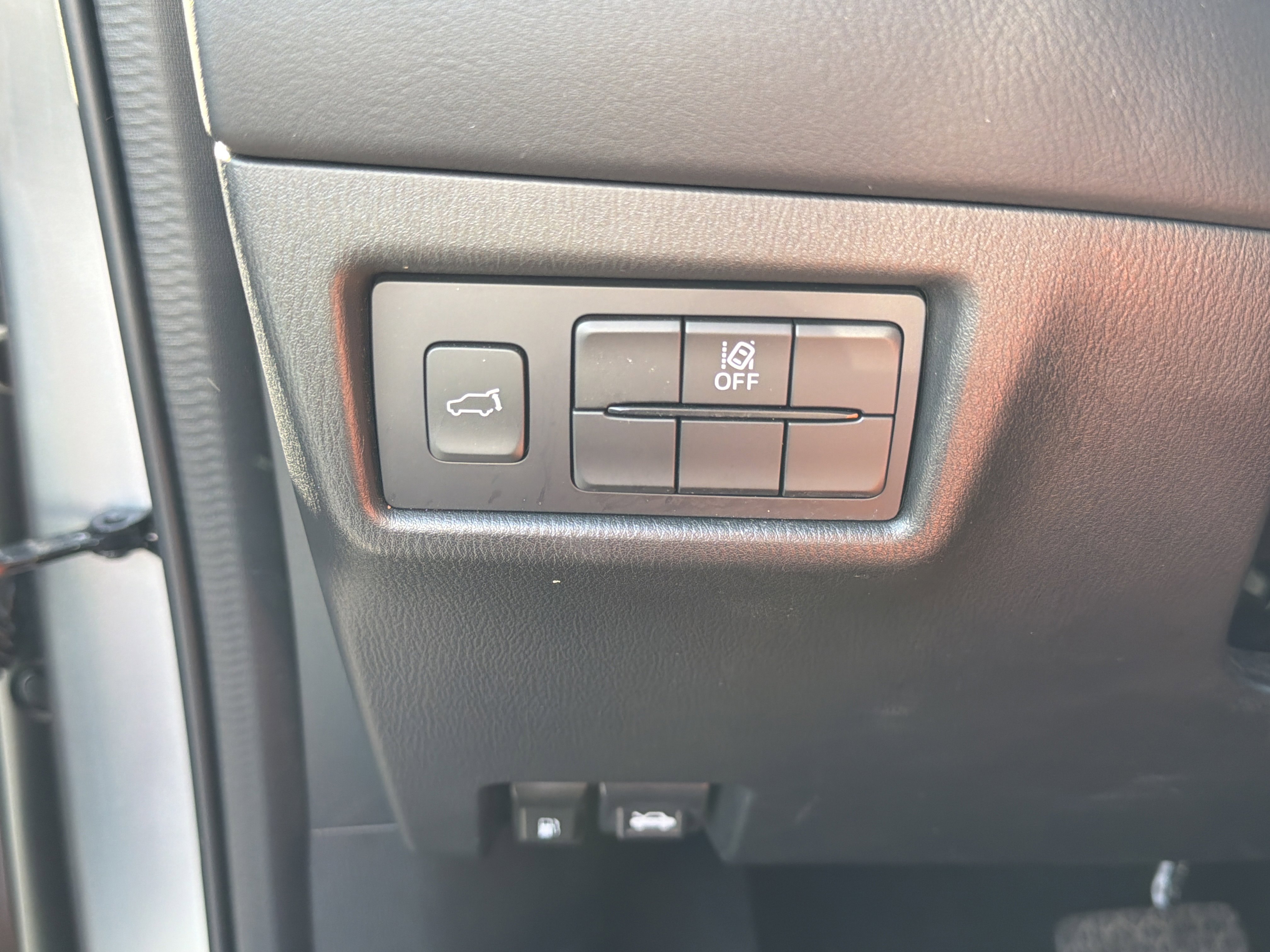 Used 2023 MAZDA CX-5 AWD 2.5 S w/ Premium Package image 17