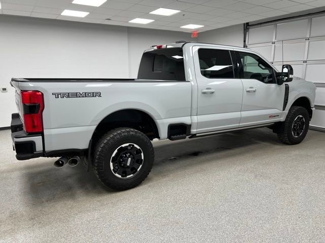 Used 2025 Ford F350 Platinum w/ Tremor Off-Road Package AWD/4WD image 11