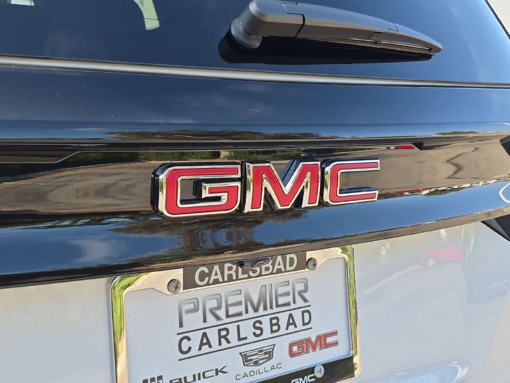 New 2026 GMC Acadia AT4 w/ Luxury Package AWD/4WD image 32