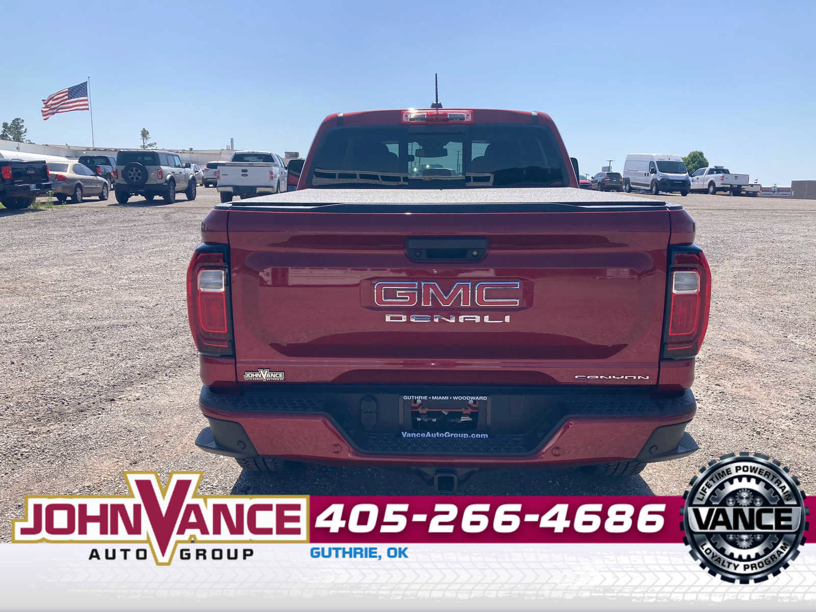 Used 2024 GMC Canyon Denali AWD/4WD image 6