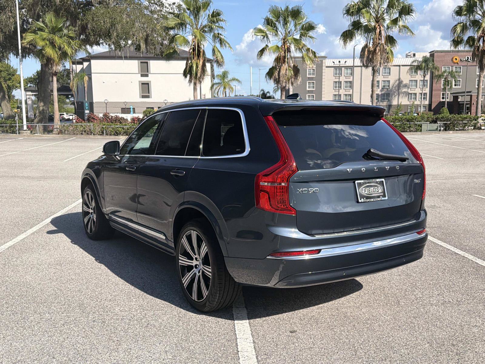 Used 2025 Volvo XC90 B6 Ultra w/ Lounge Package AWD/4WD image 6