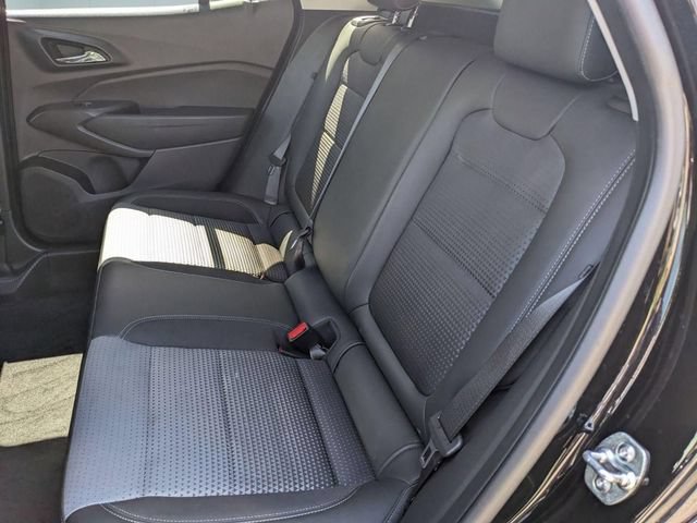Used 2025 Chevrolet Trax LT FWD image 25