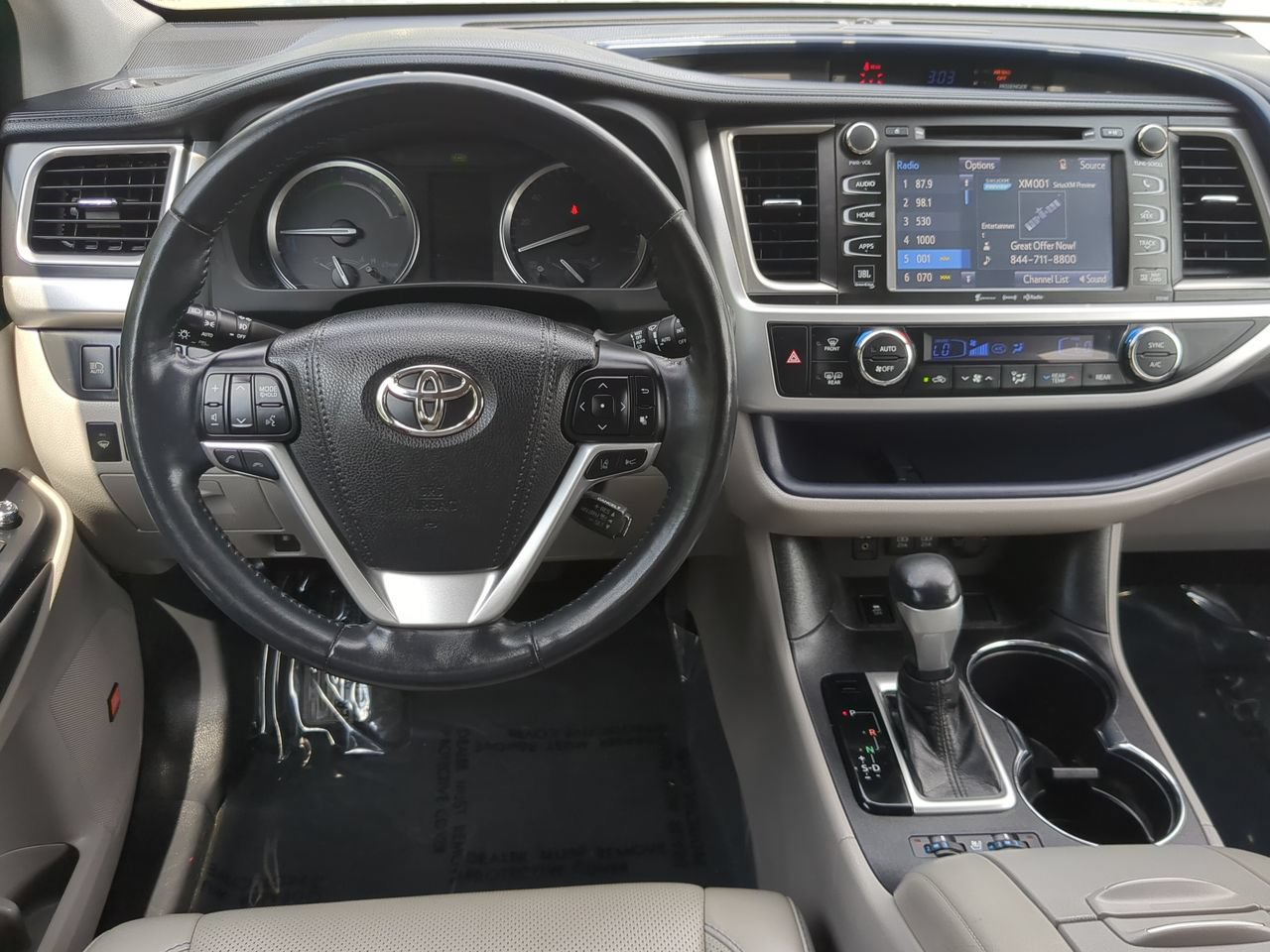 Used 2018 Toyota Highlander Limited Platinum AWD/4WD image 15