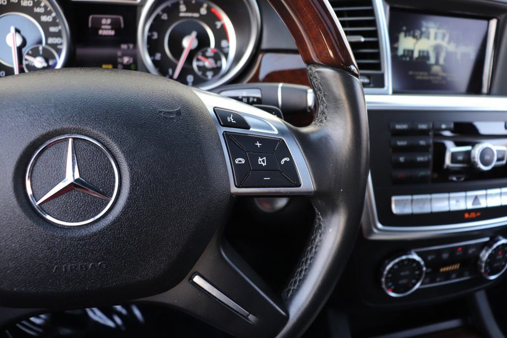 Used 2014 Mercedes-Benz GL 63 AMG 4MATIC image 44