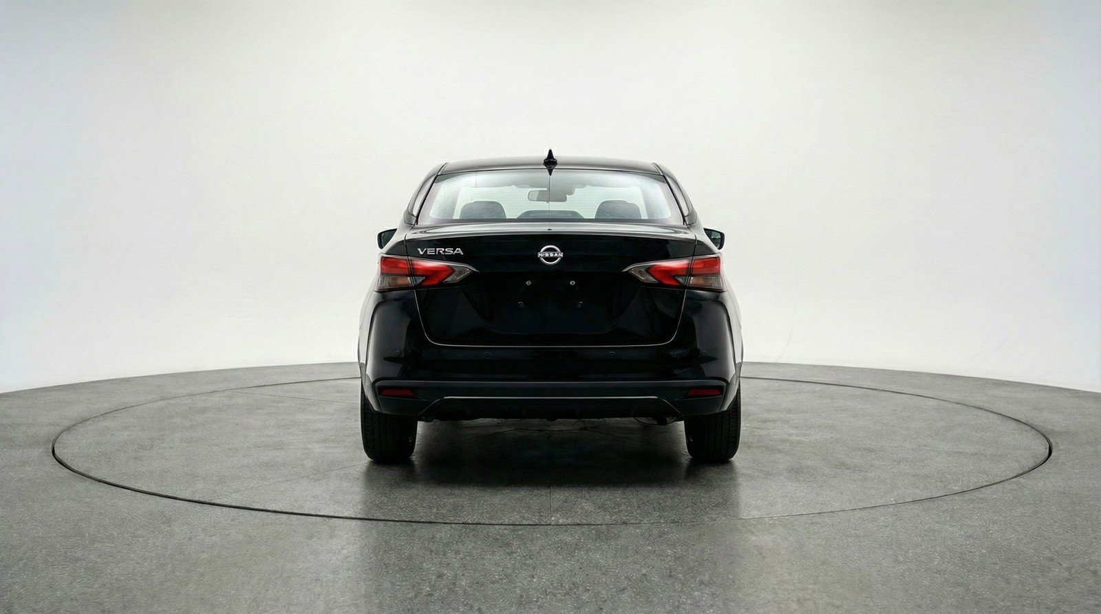 Used 2025 Nissan Versa SV FWD image 7