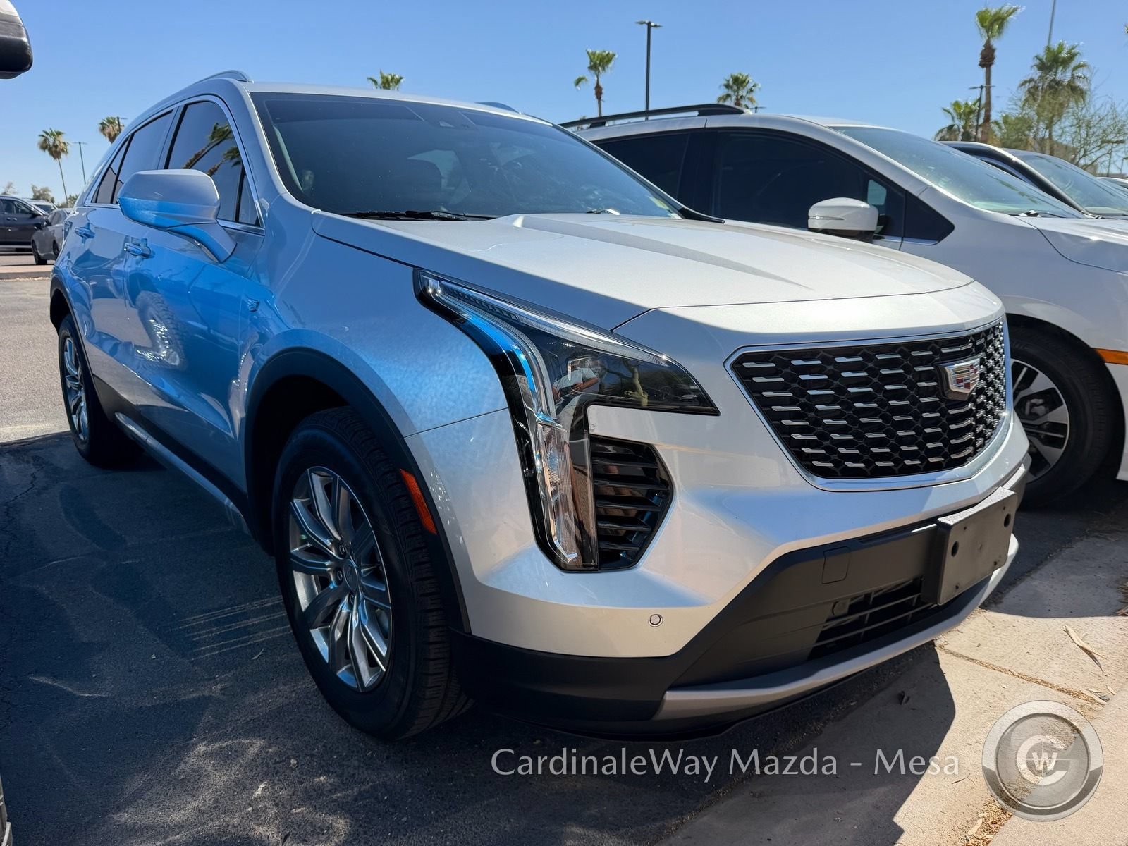 Used 2020 Cadillac XT4 Premium Luxury AWD/4WD image 2