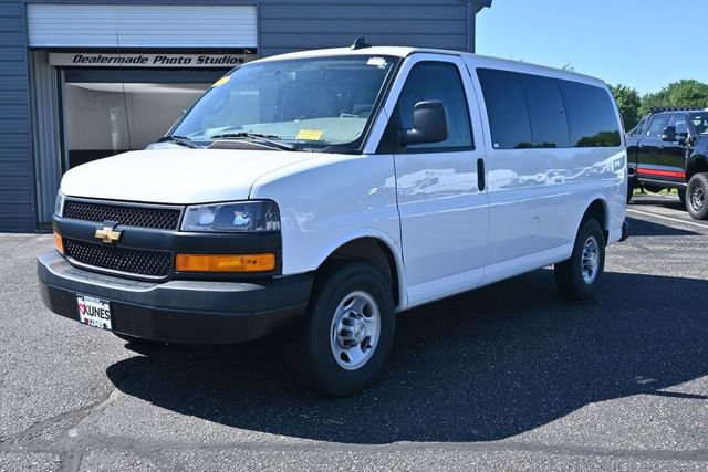 Used 2023 Chevrolet Express 3500 LS RWD image 10