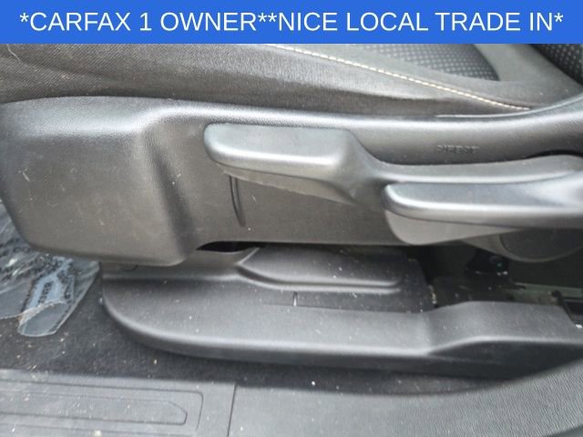 Used 2022 GMC Acadia SLE image 26