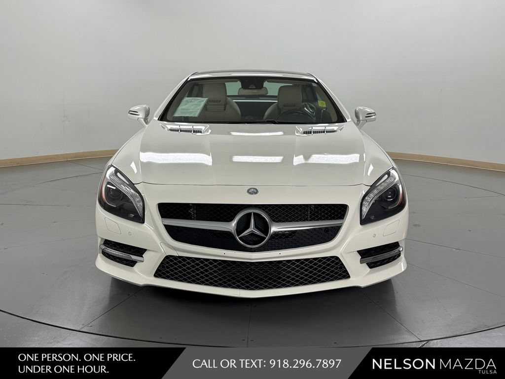 Used 2014 Mercedes-Benz SL 550 image 2