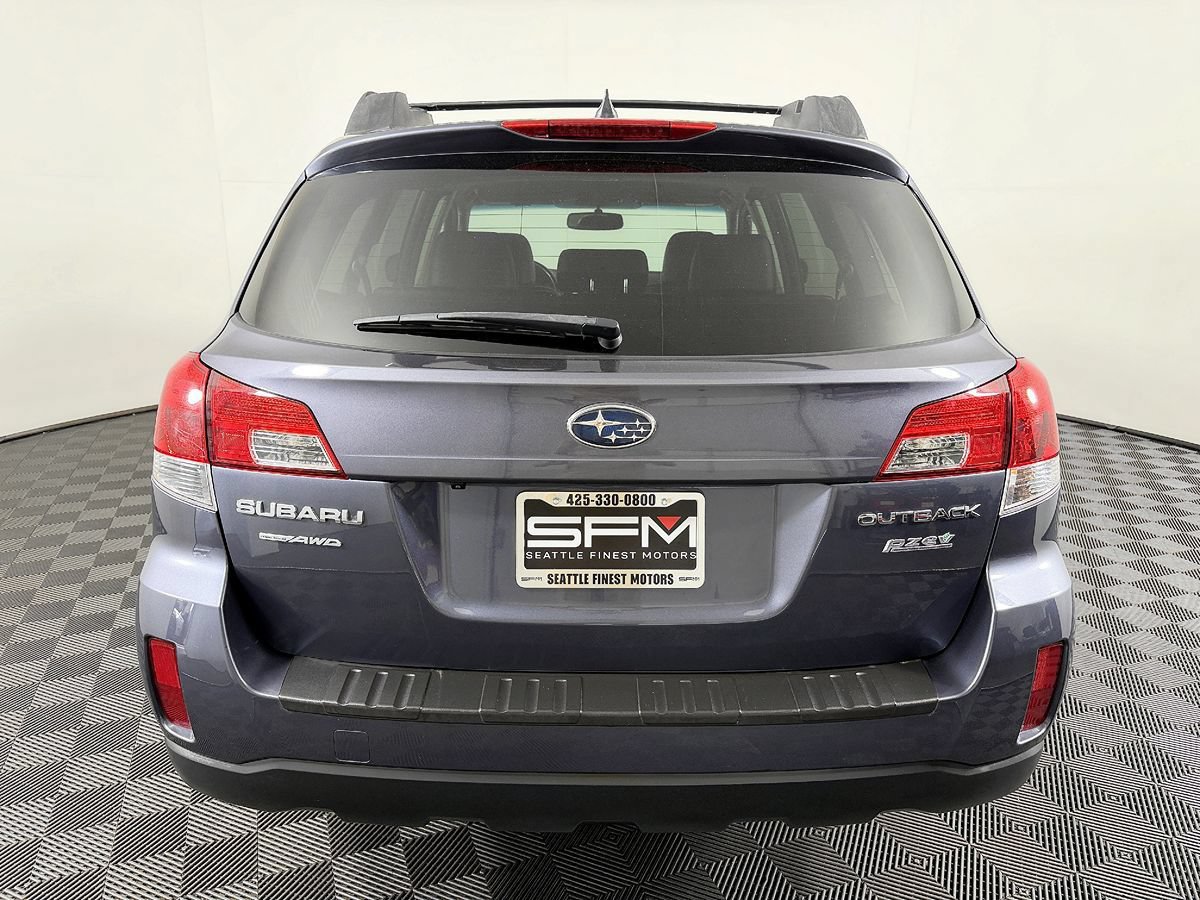 Used 2014 Subaru Outback 2.5i Limited w/ Moonroof Package AWD/4WD image 10