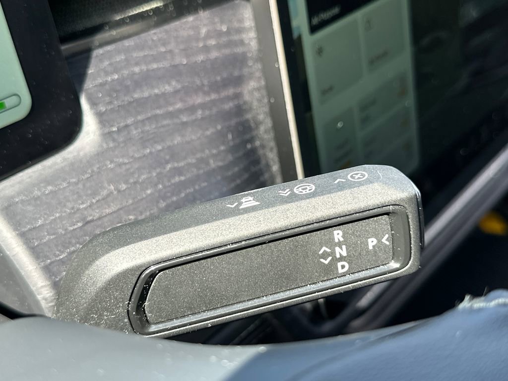 Used 2025 Rivian R1T Adventure image 18