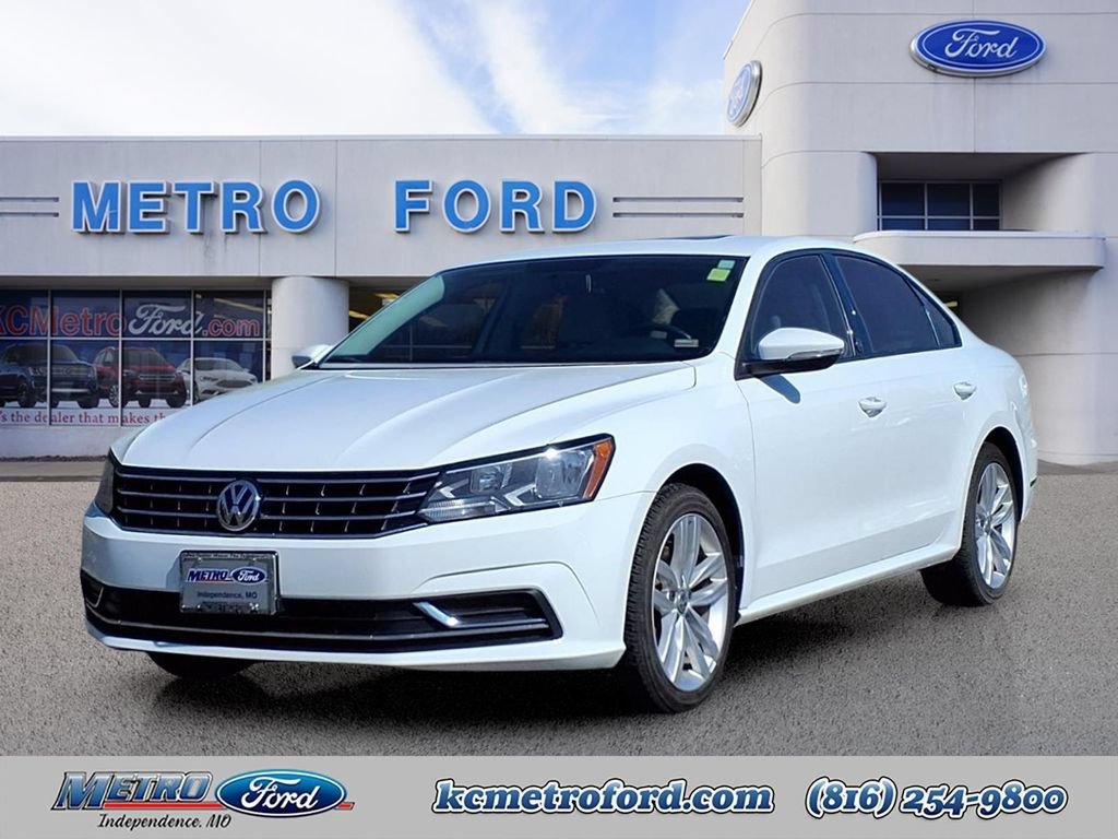 Used 2019 Volkswagen Passat 2.0T Wolfsburg w/ Wheels & Sunroof Package FWD image 8