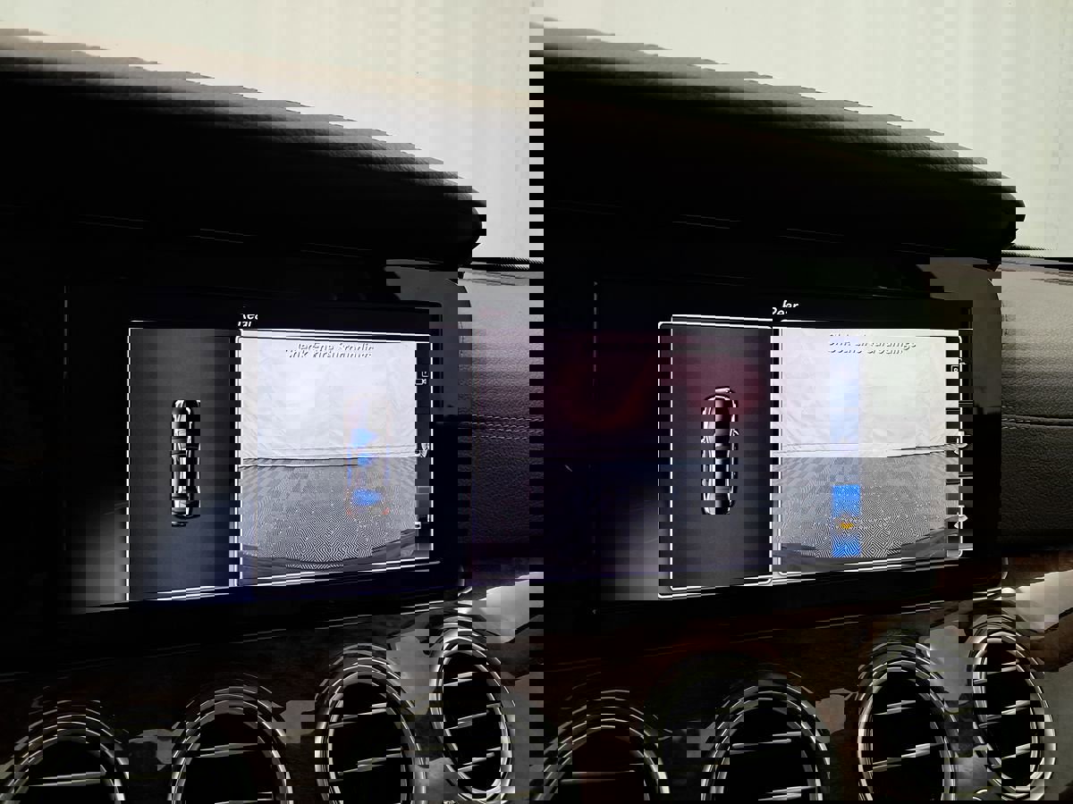 Used 2018 Mercedes-Benz E 300 4MATIC image 26