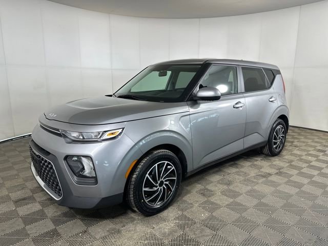 Used 2022 Kia Soul LX image 7