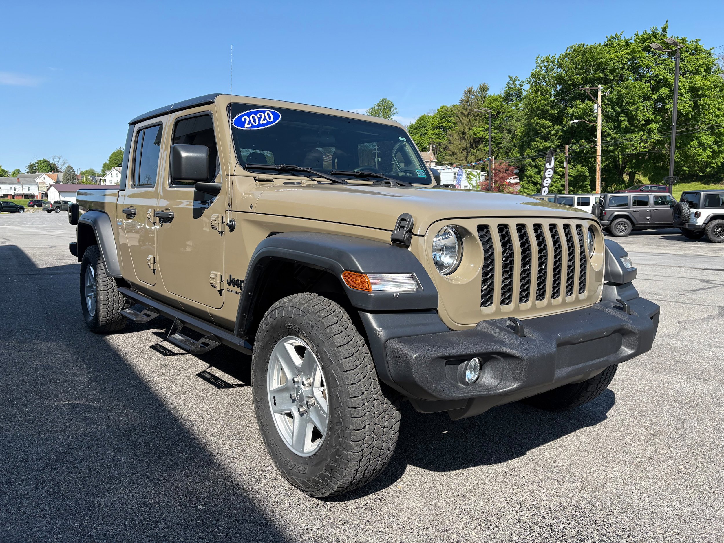 Certified 2020 Jeep Gladiator Sport w/ Quick Order Package 24S AWD/4WD image 5