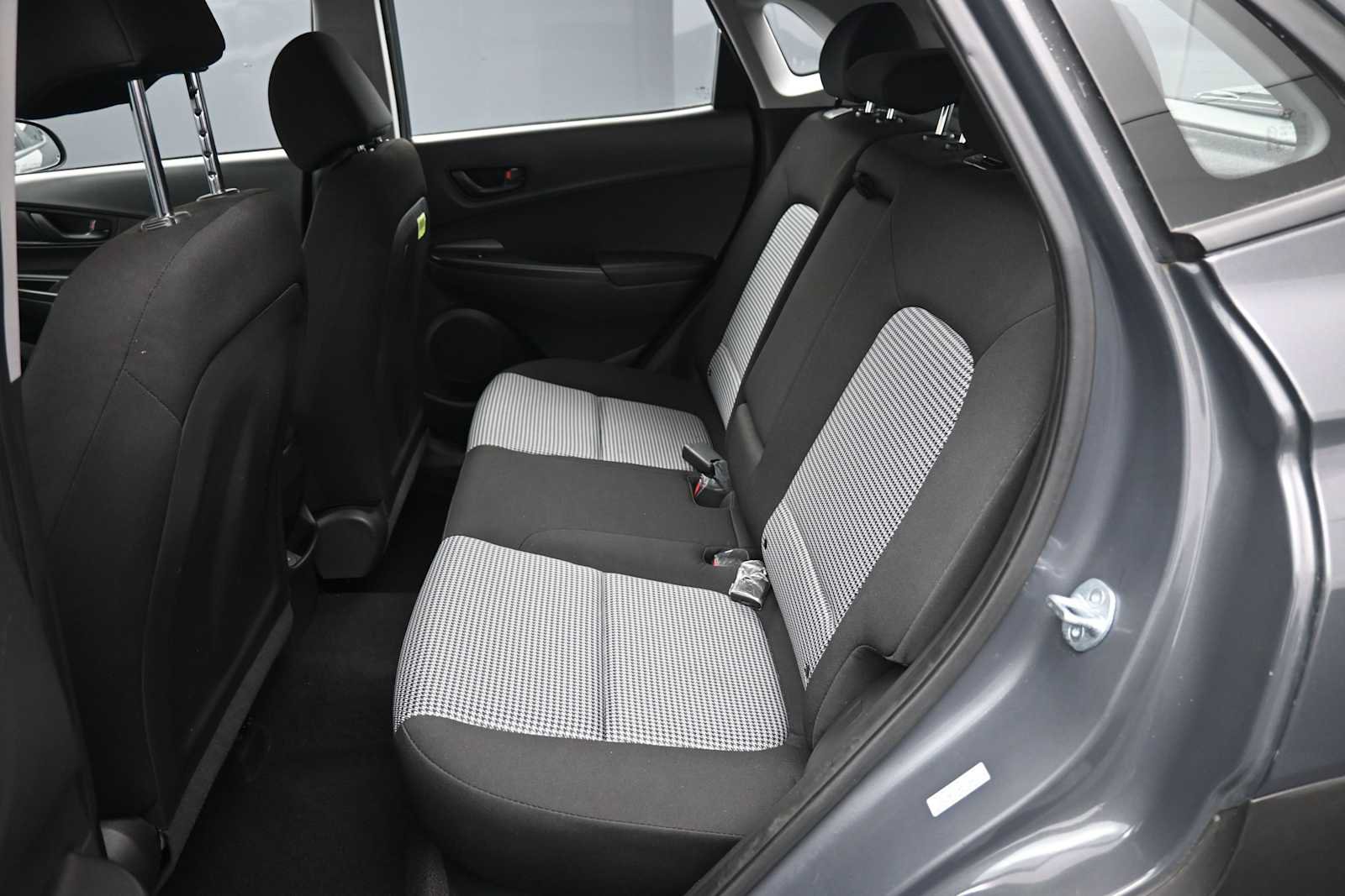Used 2023 Hyundai Kona SE w/ Cargo Package AWD/4WD image 19