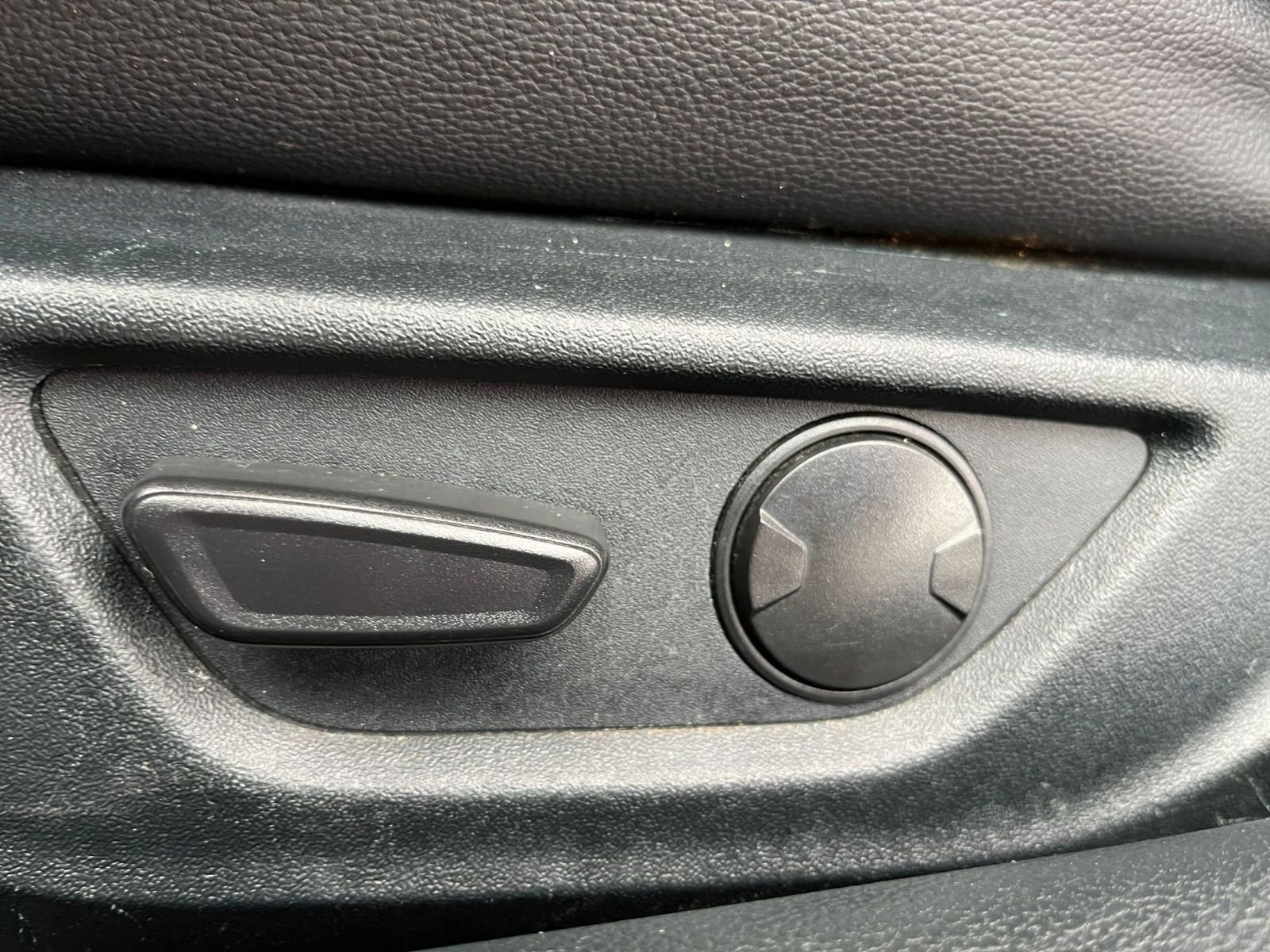 Used 2023 Ford Mustang Premium image 23