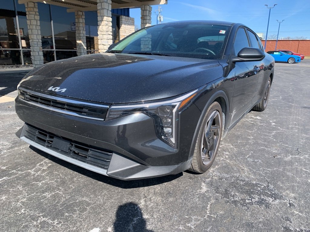 Used 2025 Kia K4 EX image 7