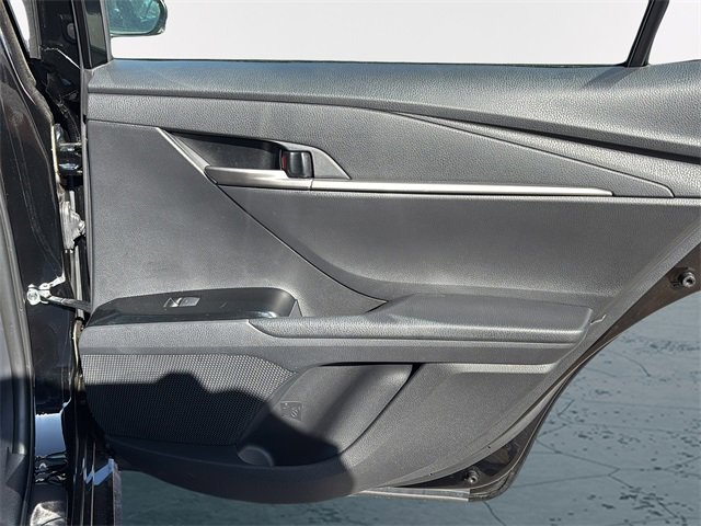 Used 2025 Toyota Camry LE image 12