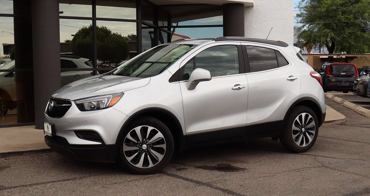 Used 2021 Buick Encore Preferred w/ Safety Package II FWD image 3