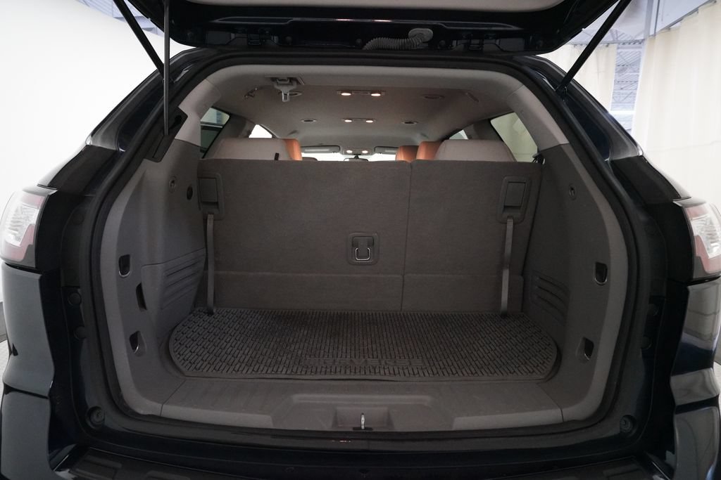 Used 2016 Chevrolet Traverse LT FWD image 10