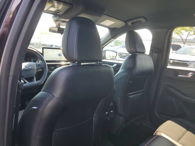 Used 2023 Ford Escape ST-Line w/ Tech Pack #1 AWD/4WD image 11