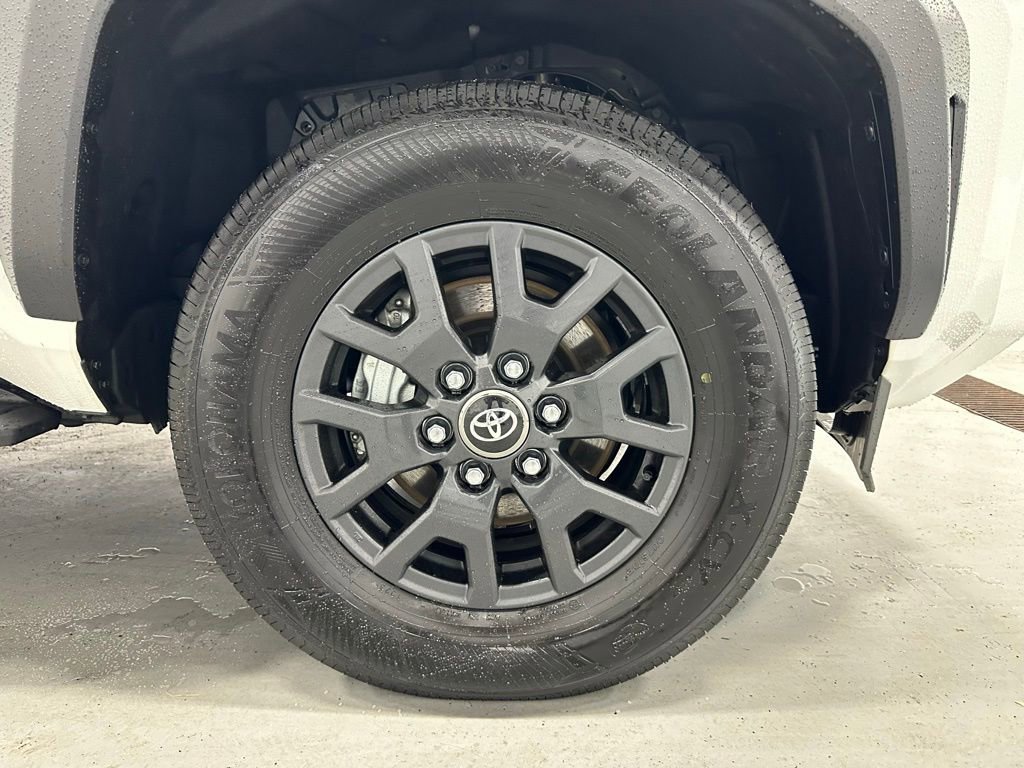 Used 2025 Toyota 4Runner SR5 image 50