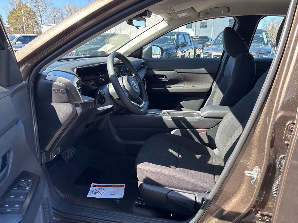 New 2026 Nissan Kicks S image 12