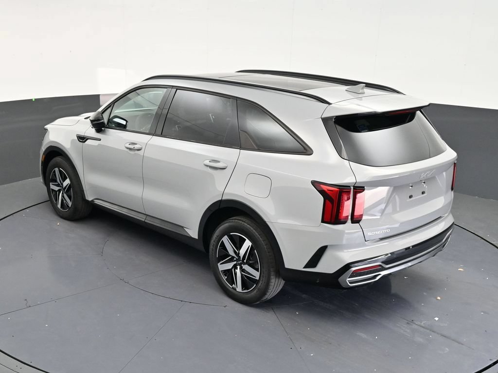 Used 2023 Kia Sorento EX w/ Panoramic Sunroof Package FWD image 15