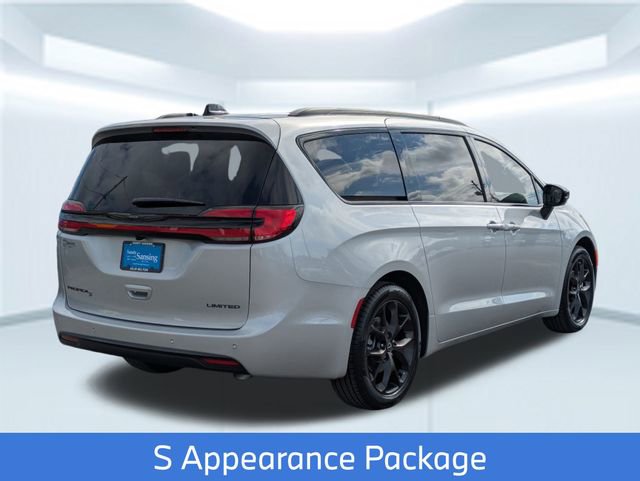 New 2026 Chrysler Pacifica Limited w/ S Appearance Package image 6