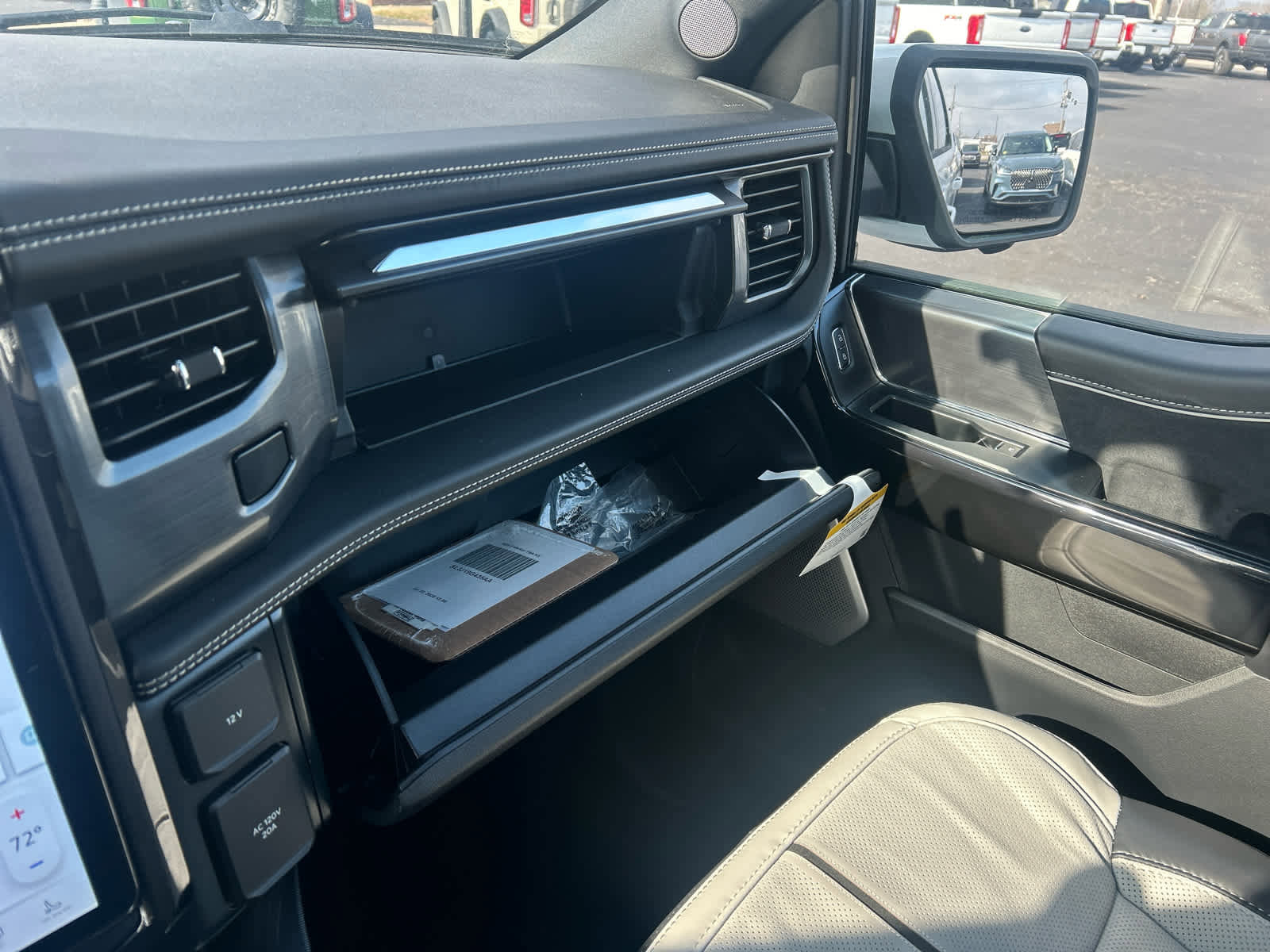 New 2025 Ford F150 Lightning Platinum image 82