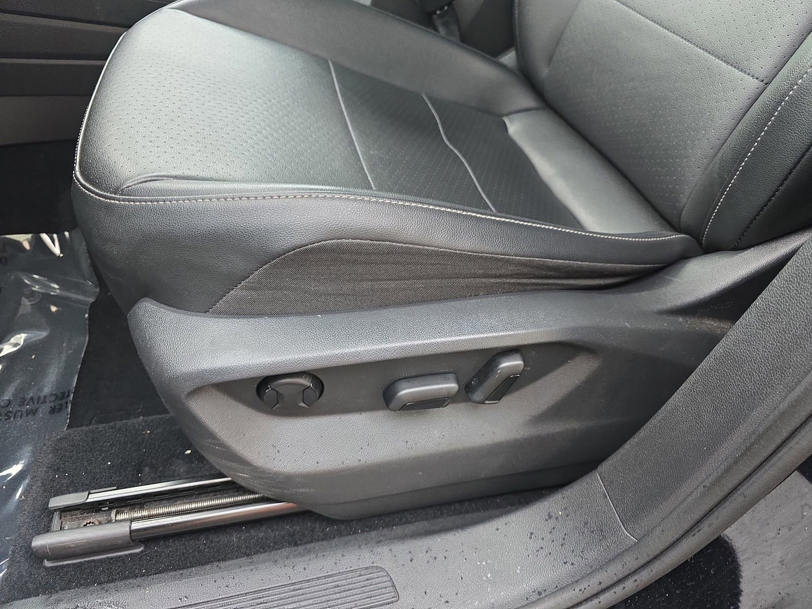 Used 2018 Volkswagen Tiguan SEL image 36