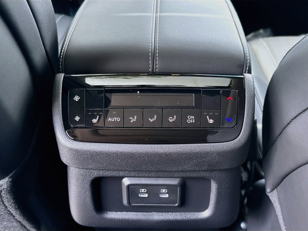 New 2027 INFINITI QX60 Luxe w/ Cargo Package FWD image 27