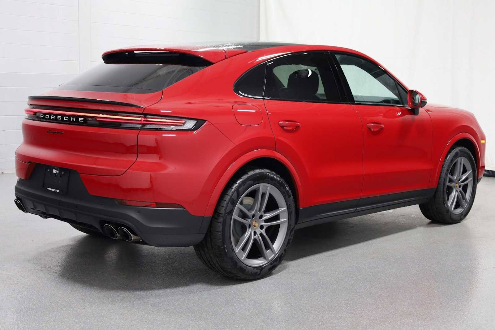New 2025 Porsche Cayenne Coupe image 9