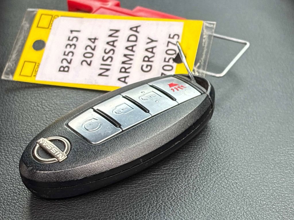 Used 2024 Nissan Armada SV w/ Cargo Package AWD/4WD image 9