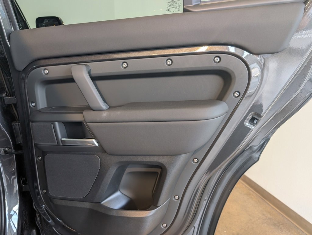 New 2025 Land Rover Defender 110 S image 28