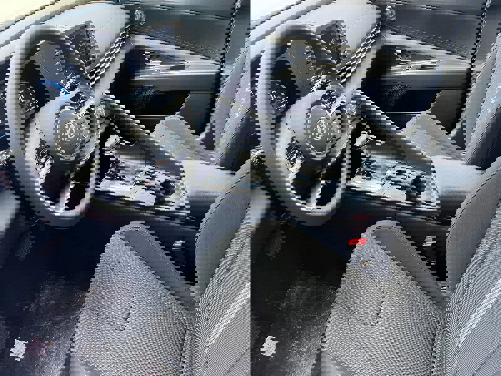 New 2025 Hyundai Elantra SE image 12