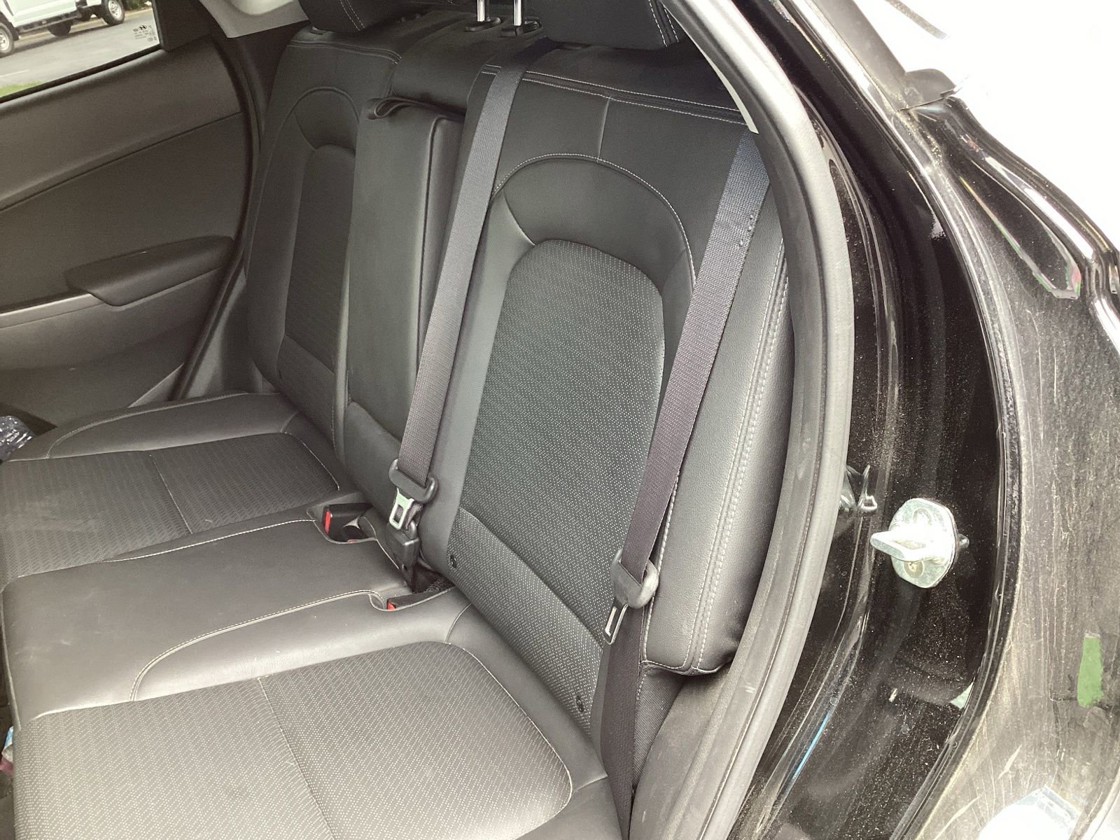 Used 2021 Hyundai Kona Limited FWD image 10