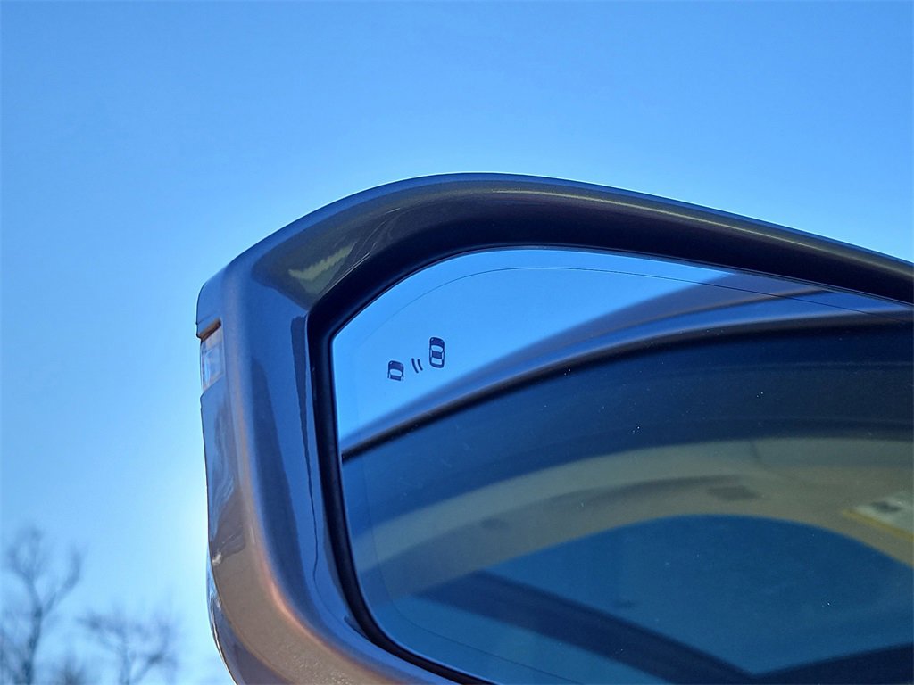 Used 2020 Lincoln Nautilus Reserve image 27